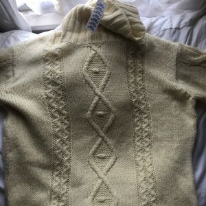 cream sweater dress🏷